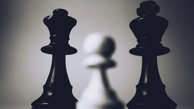 ជាប់​ព្រះ​ជាម្ចាស់