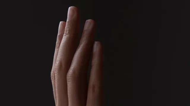 ព្រះអង្គគឺជាអ្នកជ័យជម្នះ