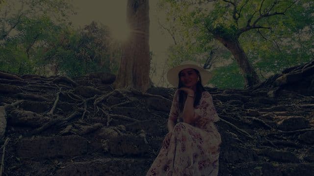 ស្ដង់ដារ​ស្ត្រី?